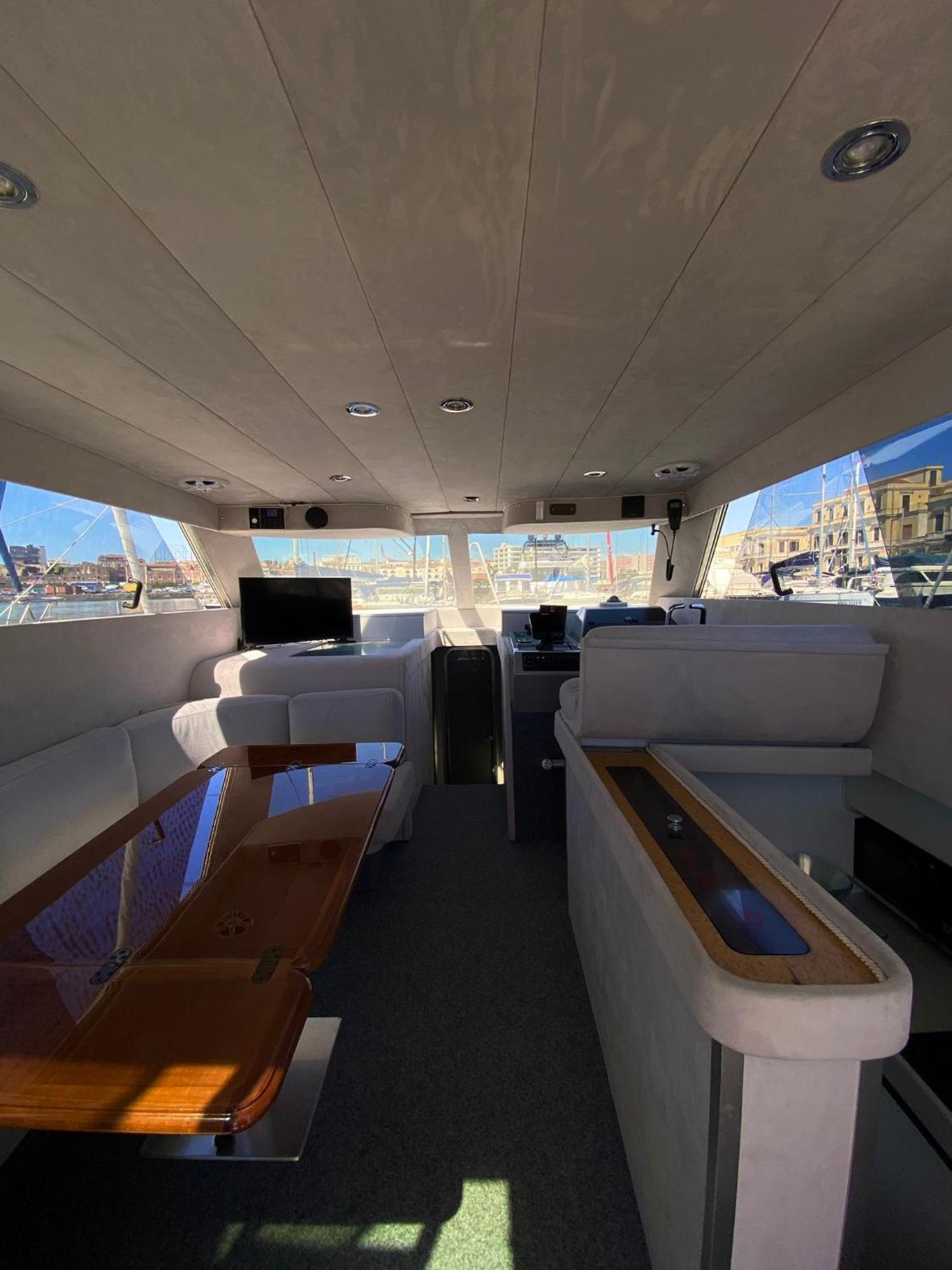 Hotel She'S Mine Yacht Katánie Exteriér fotografie